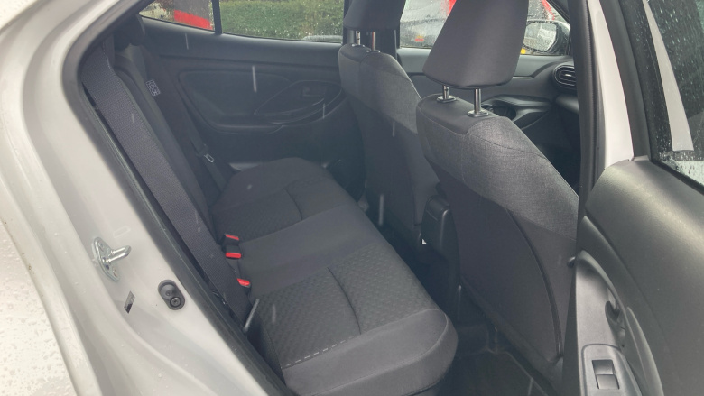 Toyota Yaris Cross 1.5 Hybrid Design 5dr CVT Hybrid Estate